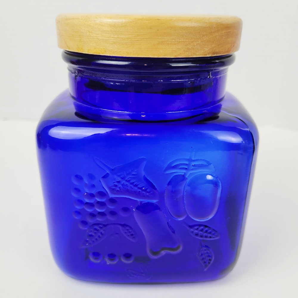 Vtg Cobalt Blue Glass Jar Canister Wood Lid~Embossed Fruit~5.75" × 4.75"